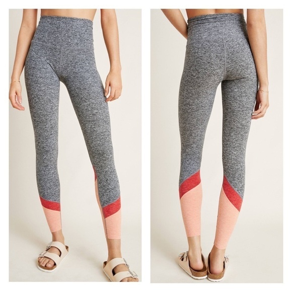 Beyond Yoga Space-Dyed High-Waisted Leggings Charcoal XS - Picture 5 of 9